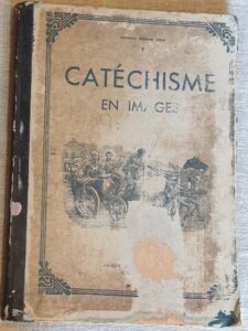 "Catechisme en image" su lietuviškais paveikslų aiškinimais