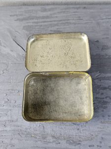 Metalinė dėžutė nuo dantų miltelių - Image 5
